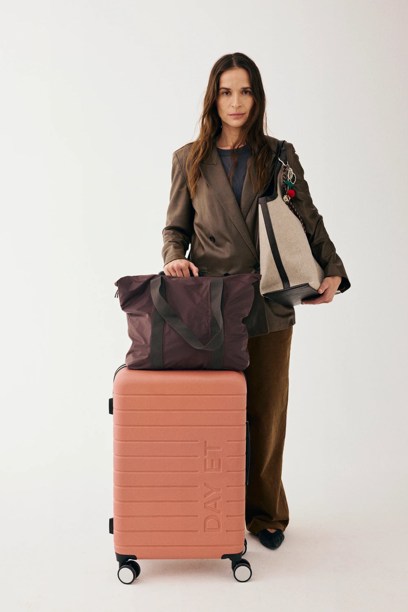 Medium 24" Lux Check-In Suitcase