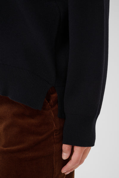 Chantally Pullover- black