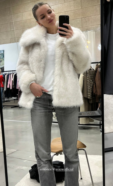 Fur Jacket AV5078 - White/black