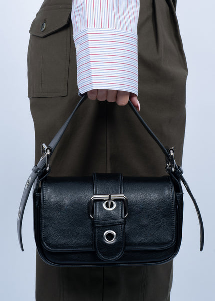 Buckle bag