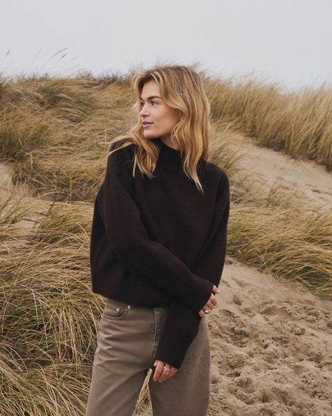 Paulina knit blouse- dark brown